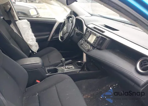 2018 Toyota Rav4 Xle from USA, damaged, VIN JTMRFREV8JJ741992